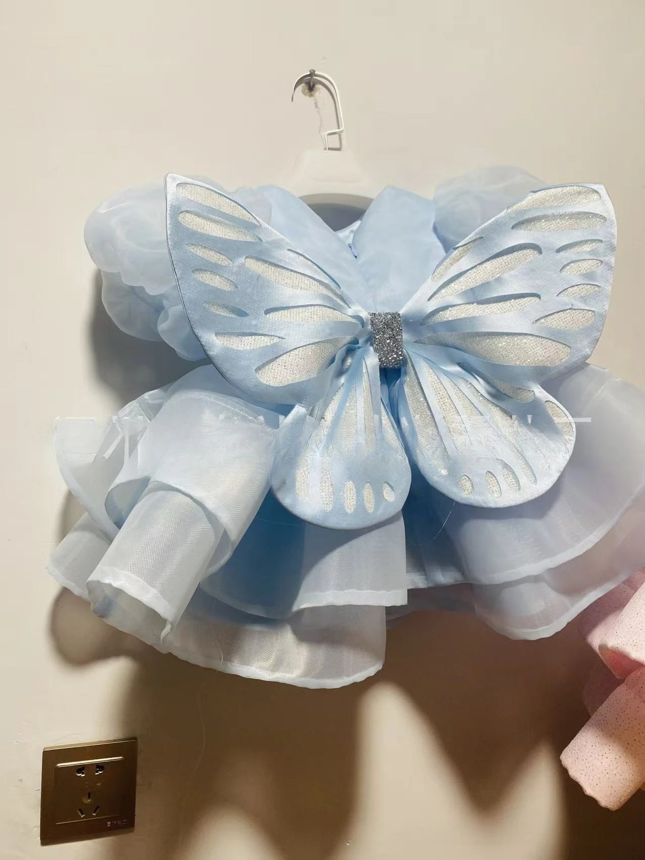 Vestido de Princesa "Hada Mágica" en diferentes colores Brillantes con Alas.